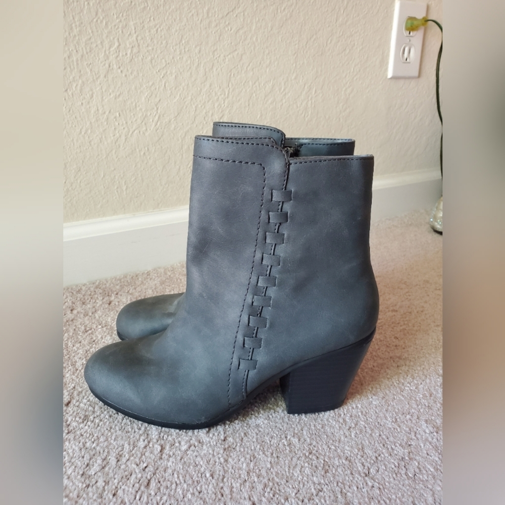 Aerosoles Vegan Leather AnkleBoots